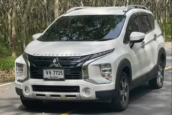 Mitsubishi Xpander Cross for rent in Chalong