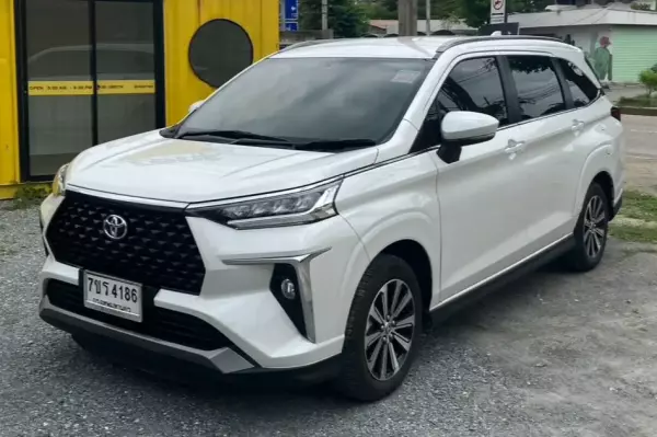 Toyota Veloz for rent in Samut Prakan