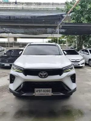 Toyota Fortuner for rent in Samut Prakan