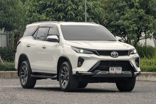 Toyota Fortuner for rent in Thailand